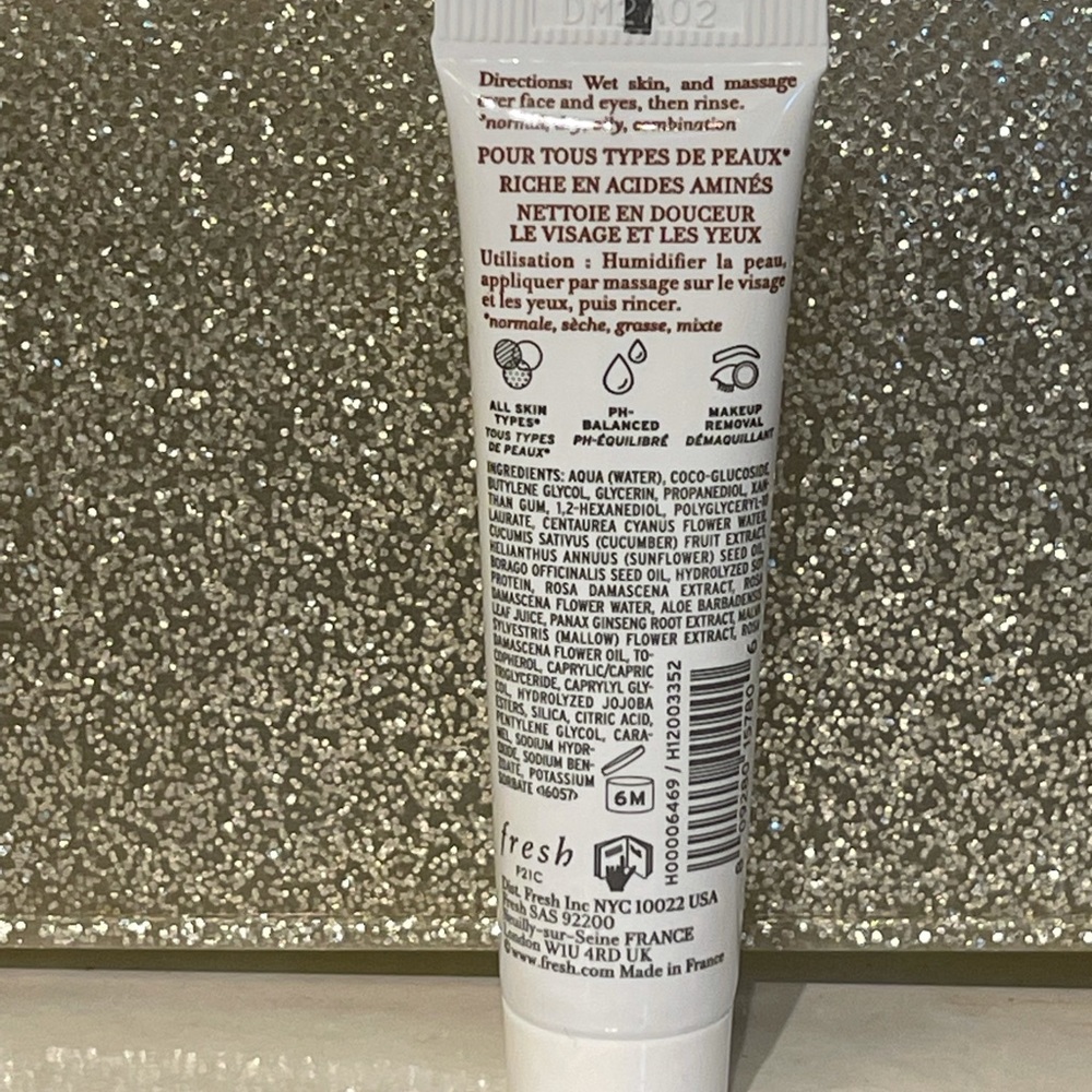 5 for $25 item πΊ Mini Fresh Soy Face Cleanser - Picture 3 of 3